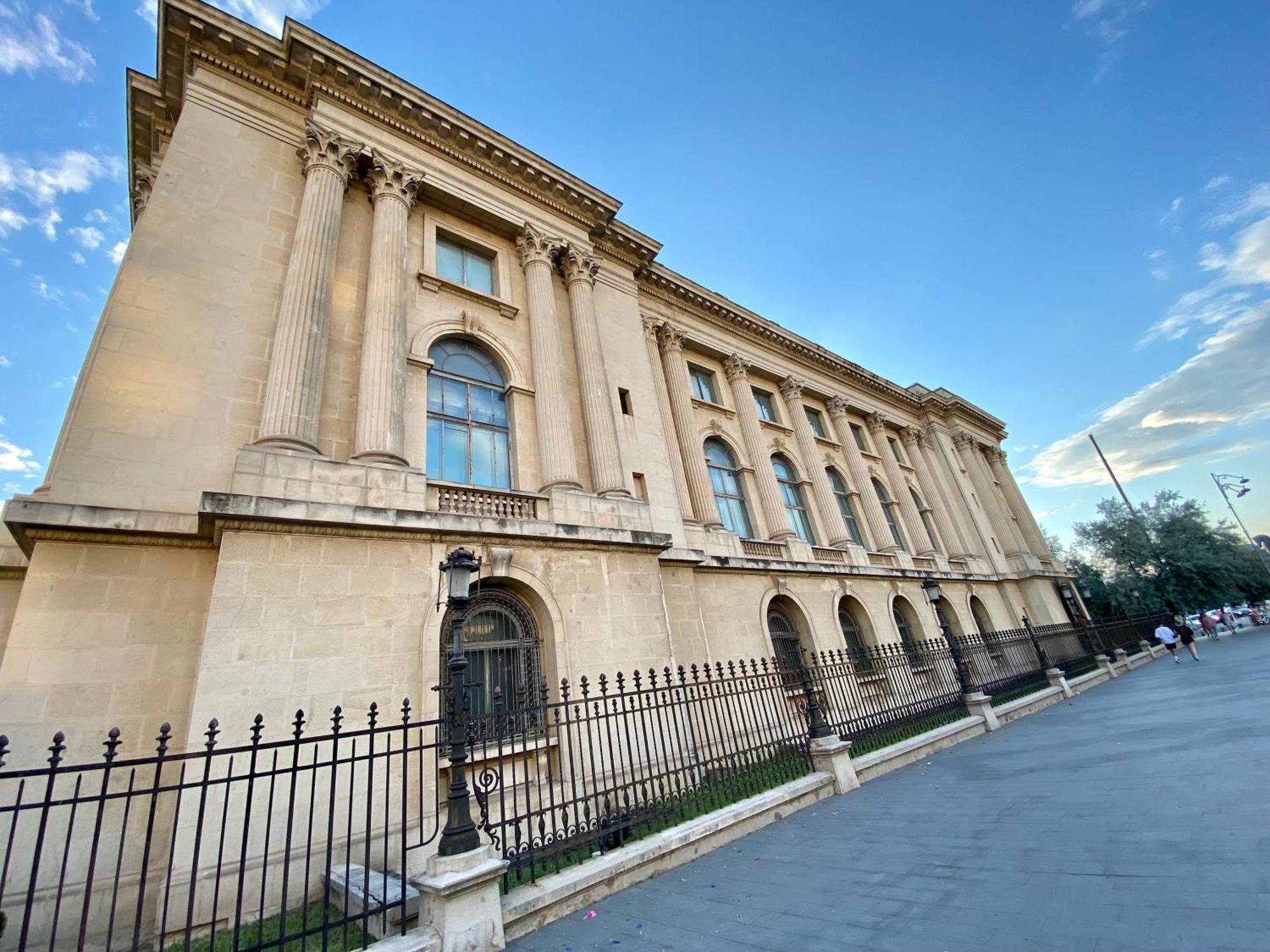 Downtown Studio - Ultra Central With Park View Bucharest Exterior photo